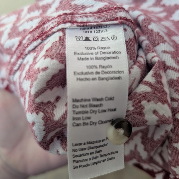 Jach's Girlfriend Red + White Chevron Cuffed Sleeve Button Down Blouse. Size M - Picture 6 of 6